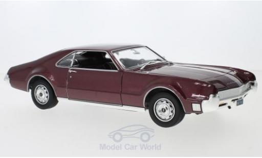 Oldsmobile Toronado 1/18 Lucky Die Cast metallise rouge 1966 ohne Vitrine miniature