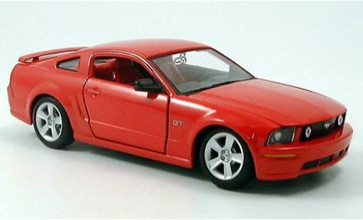 Ford Mustang 1/24 Maisto GT Coupe rouge 2006 miniature