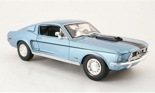 Ford Mustang 1/18 Maisto GT Cobra Jet metallise bleu clair/noire 1968 modellino in miniatura