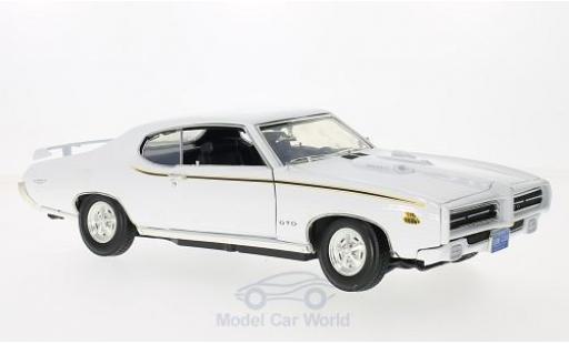 Pontiac GTO 1/18 Motormax Judge blanche 1969 miniature