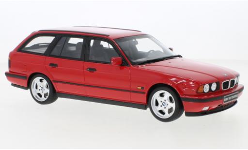 Bmw M5 1/18 Ottomobile Touring (E34) rouge 1994 modellino in miniatura
