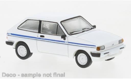 Ford Fiesta 1/87 PCX87 MK II Holiday blanche 1985 miniature