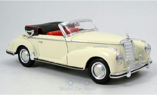 Mercedes 300 1/18 Welly S Cabriolet beige 1955 miniature