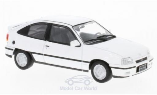 Opel Kadett GSI 1/43 WhiteBox E GSI blanche 1986 miniature